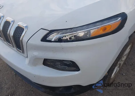 2014 Jeep Cherokee Latitude z USA, uszkodzony, nr VIN 1C4PJLCB8EW186854